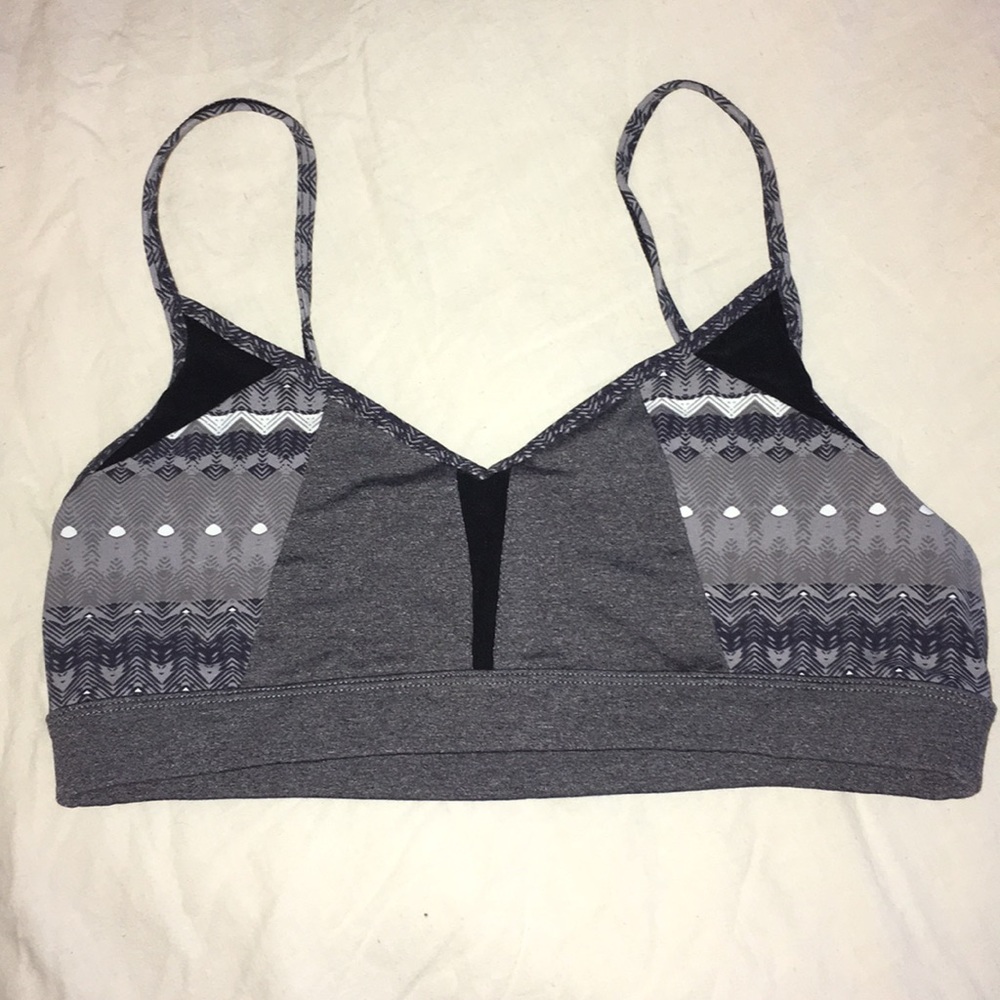 Alo sports bra